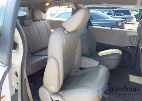 2015 Toyota Sienna Xle Premium 8 Passenger from USA, damaged, VIN 5TDYK3DC4FS585738